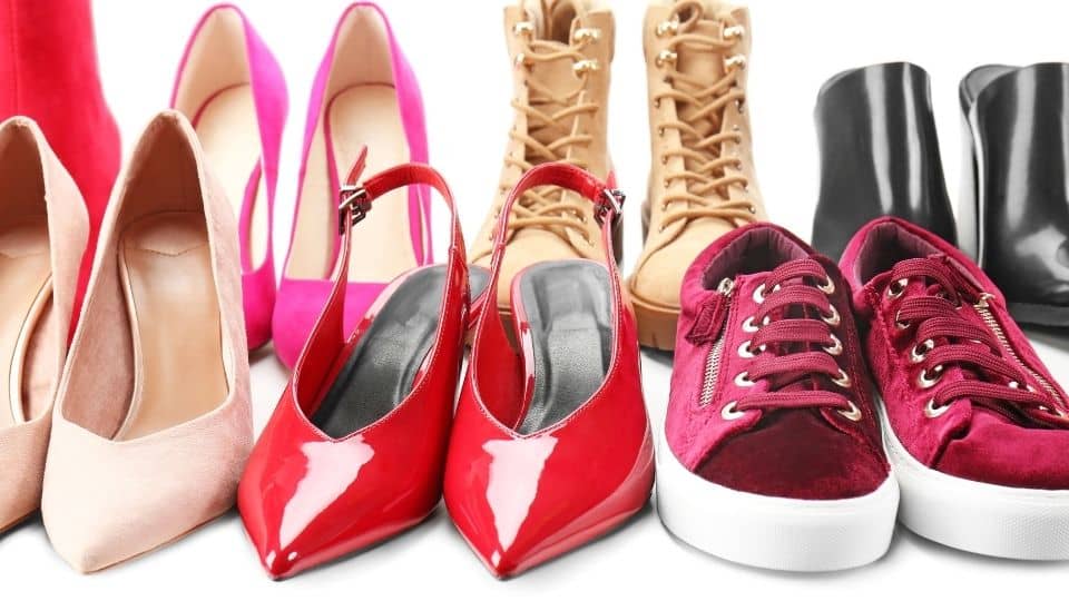 armadio-decluttering-scarpe